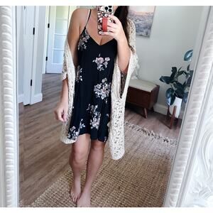 New floral flowy caged open back flirty swing dress M/L
